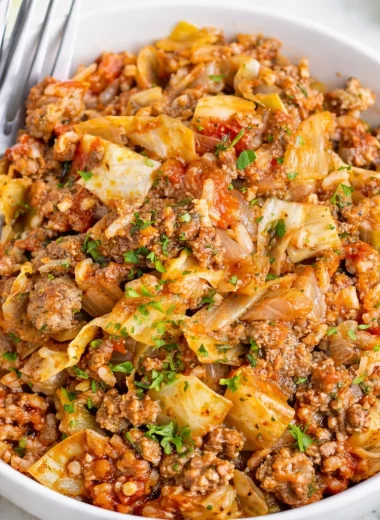 Delicious Best Unstuffed Cabbage Roll Recipe with ground beef, cabbage, and tomato sauce.