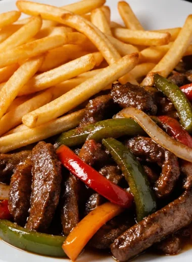 Delicious One-Pan Beef Pepper Plate featuring colorful bell peppers and tender beef.
